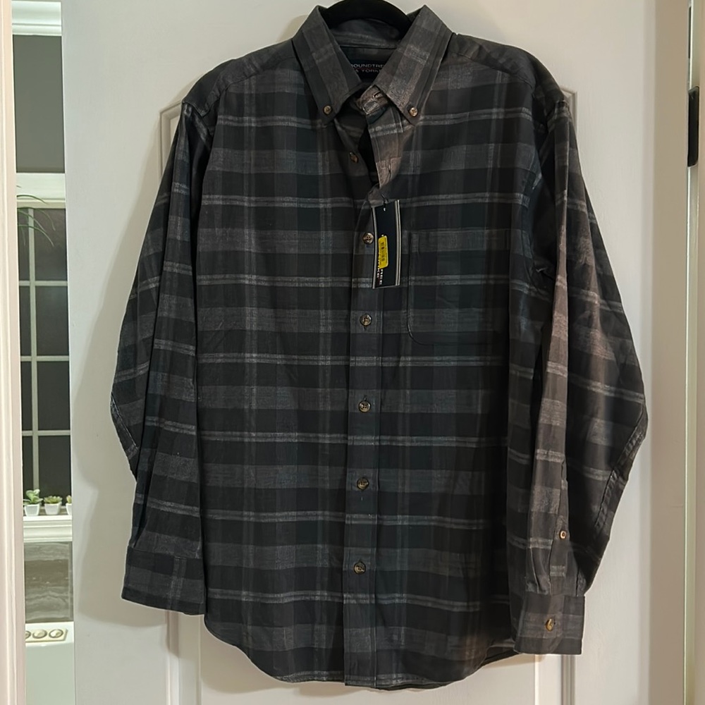 Men’s Button-Up Long Sleeve